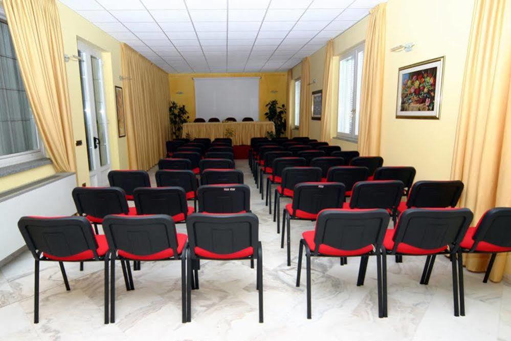 Hotel Internazionale Domodossola Dış mekan fotoğraf